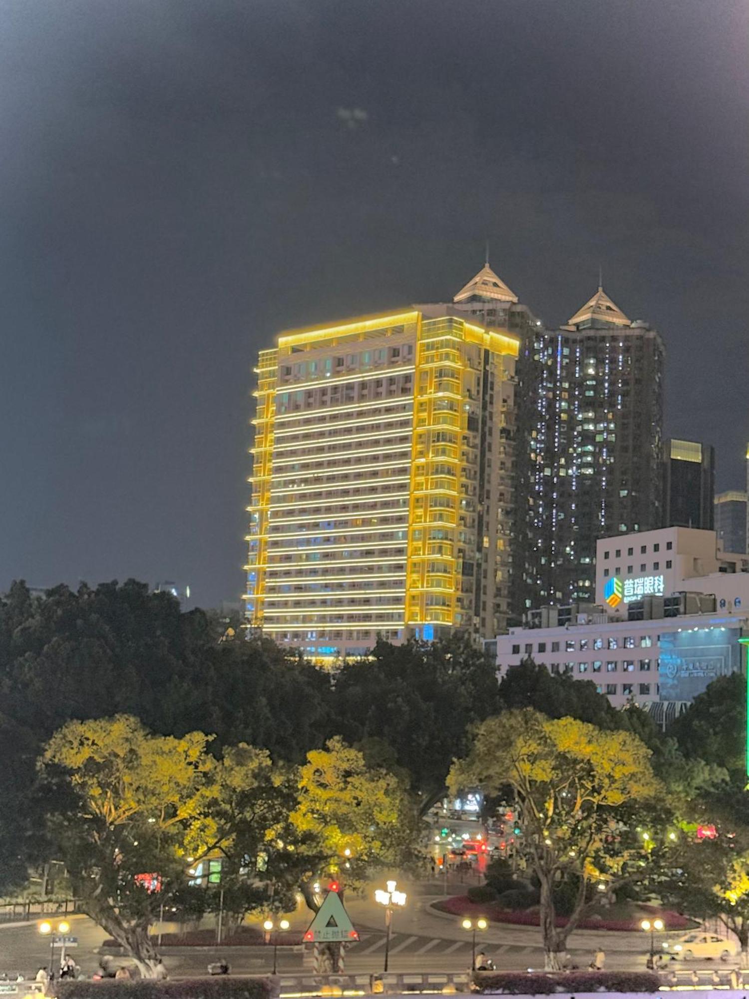 Waifiden Guangzhou Haizhu Square Wanyi Apartment ภายนอก รูปภาพ